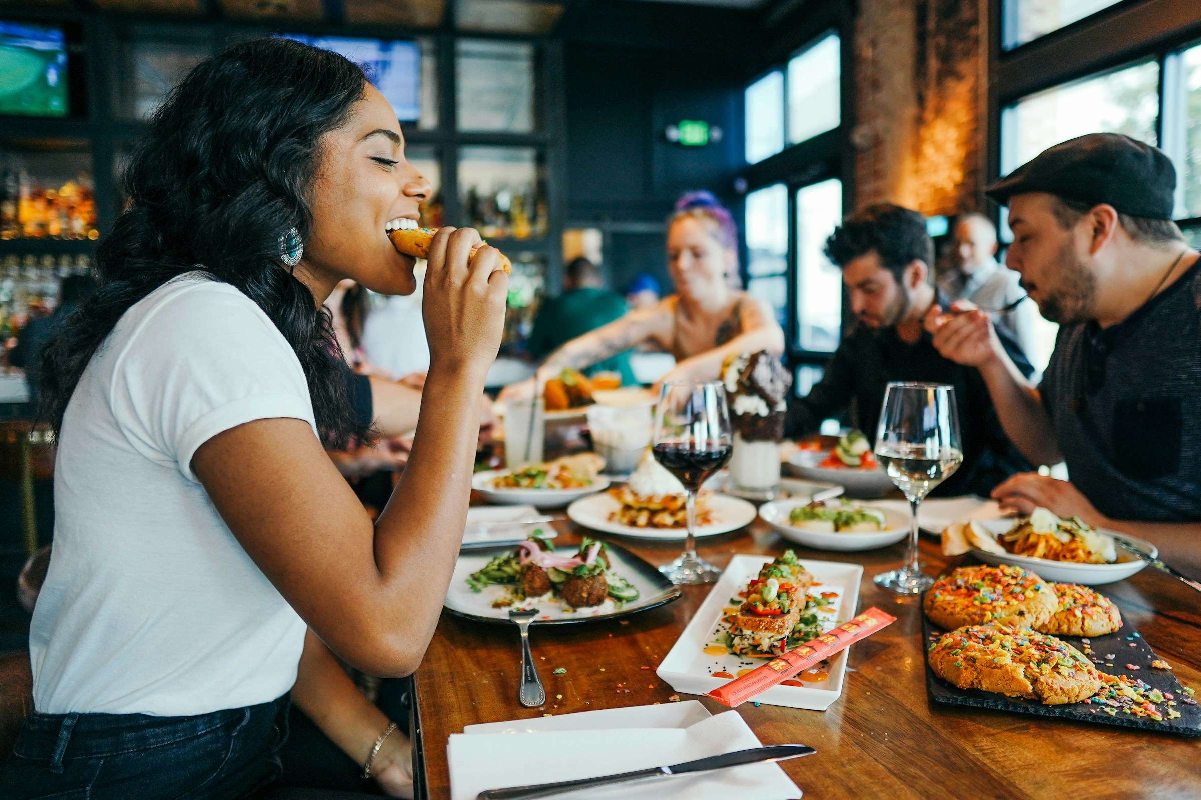 Dining and Nightlife near The Long Beach Collection