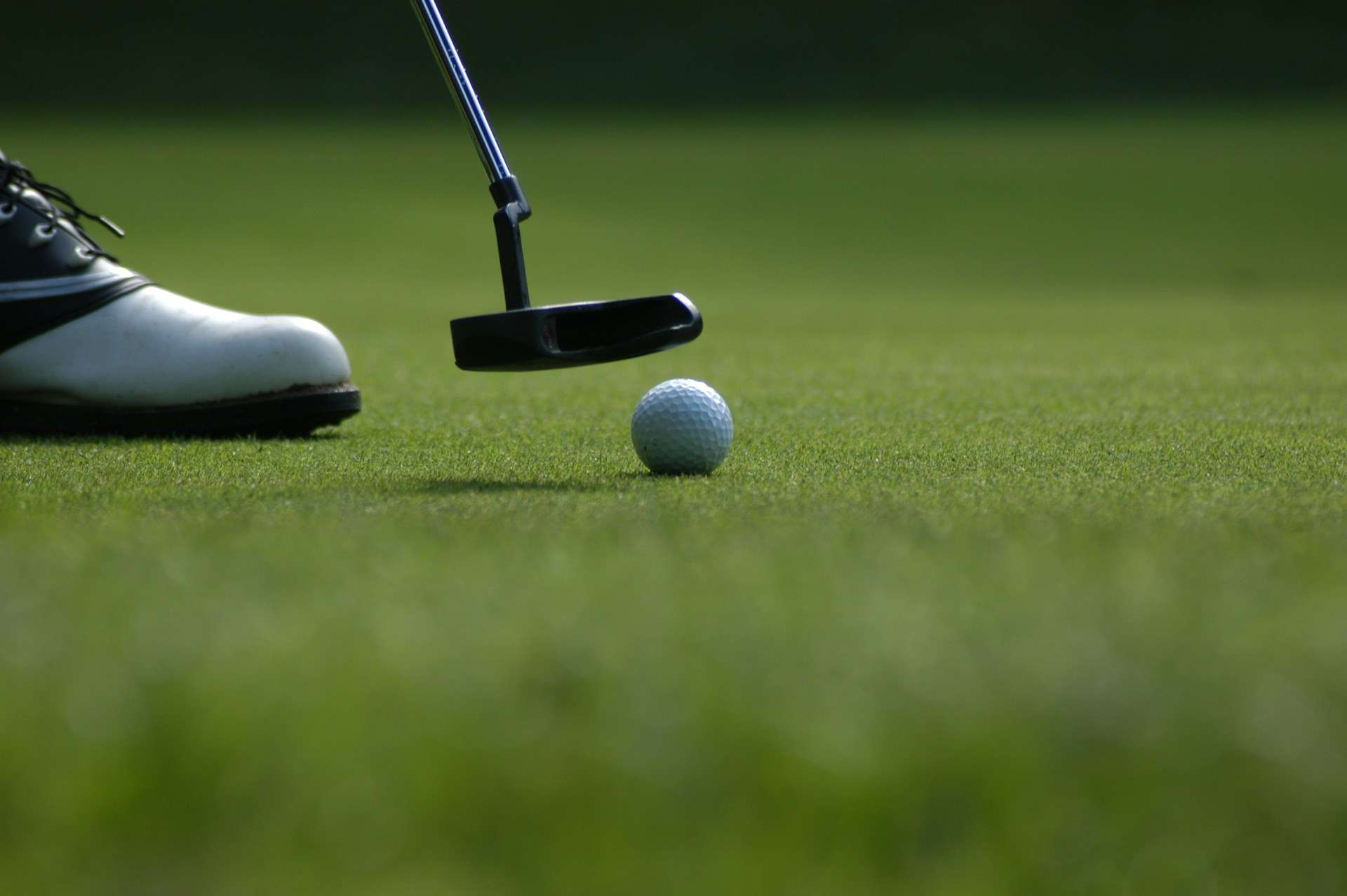Golfing near The Long Beach Collection