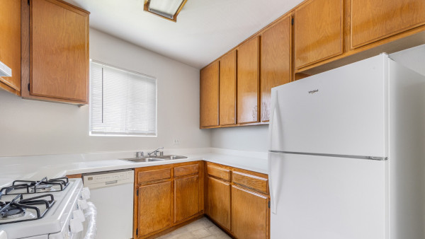 Villa Virigina apartment kitchen interior showing full appliances thumbnail